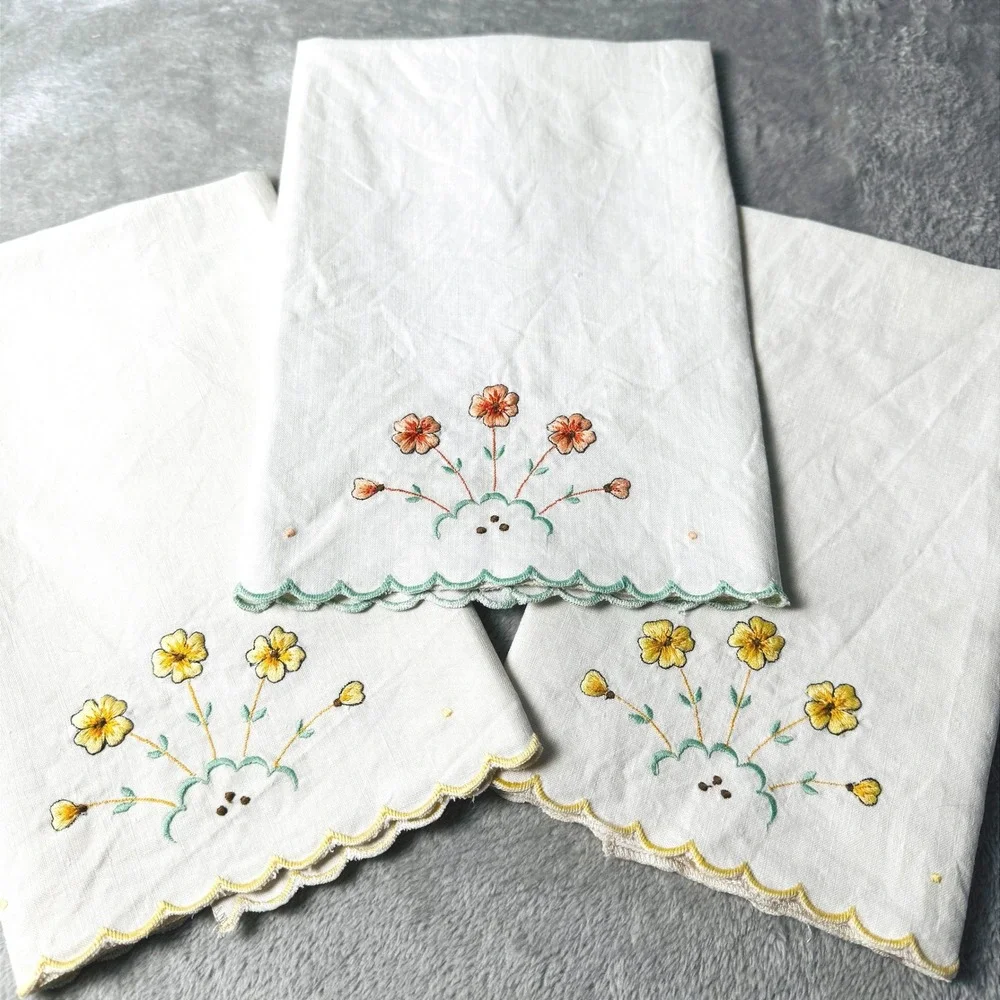 Vintage Embroidered Guest Tea Towels Set 3 Floral Scalloped Cotton Cottage Decor